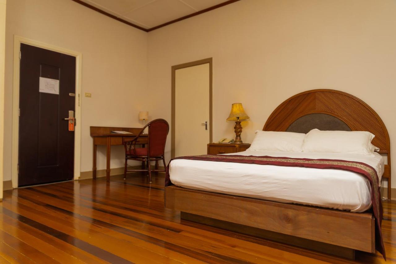 Herdmanston Lodge Hotel Τζώρτζταουν Εξωτερικό φωτογραφία